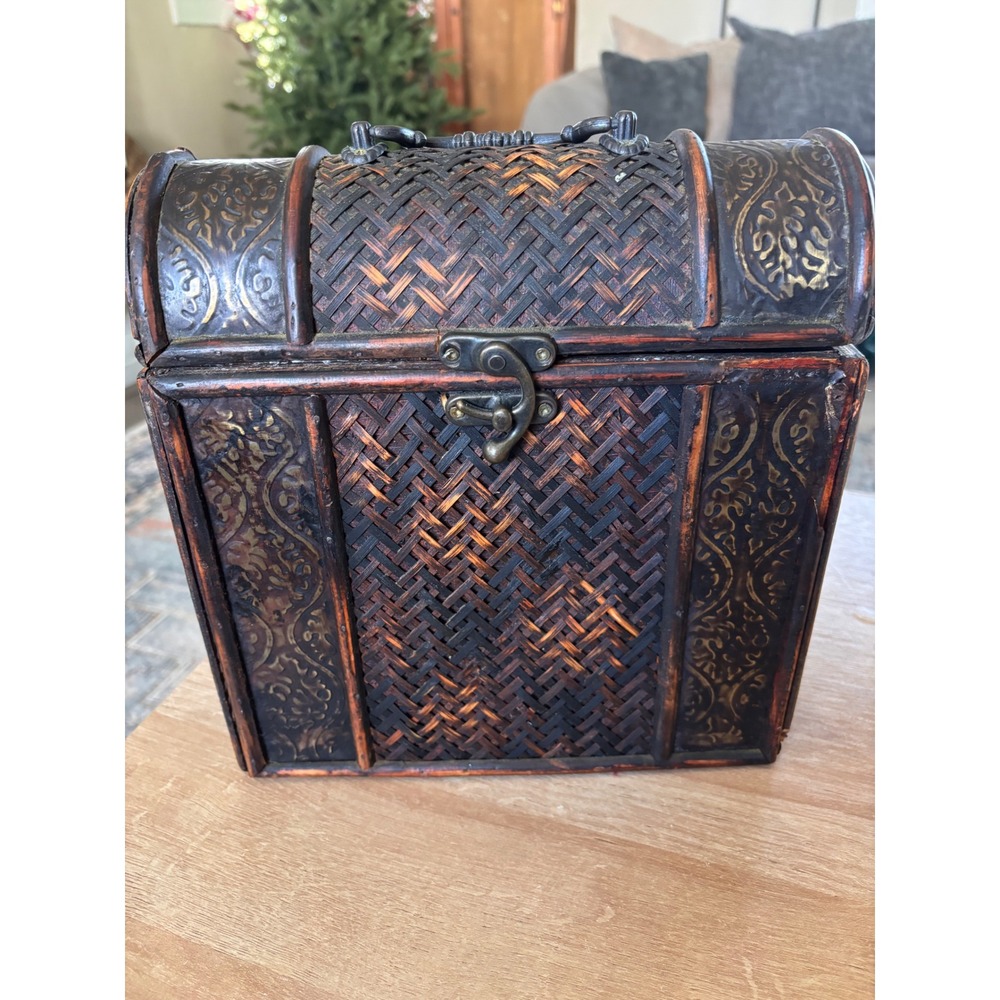 BTB Ginger woven Rattan Wood Treasure Chest Box Embossed Floral Detail trunk